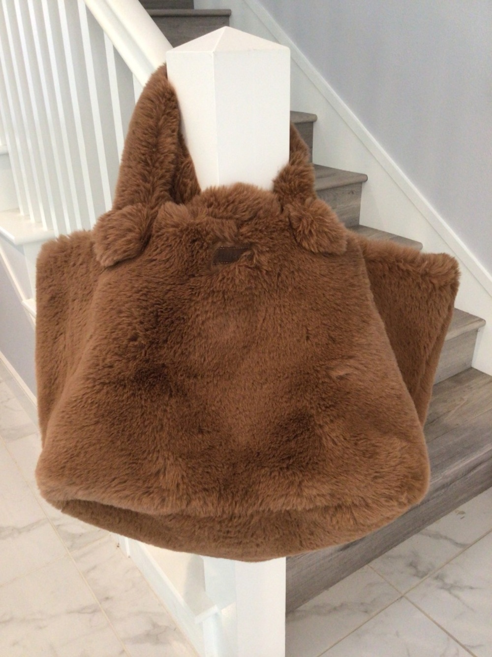 💕 Skims NWT LARGE TOTE FAUX FUR CAMEL COLOR